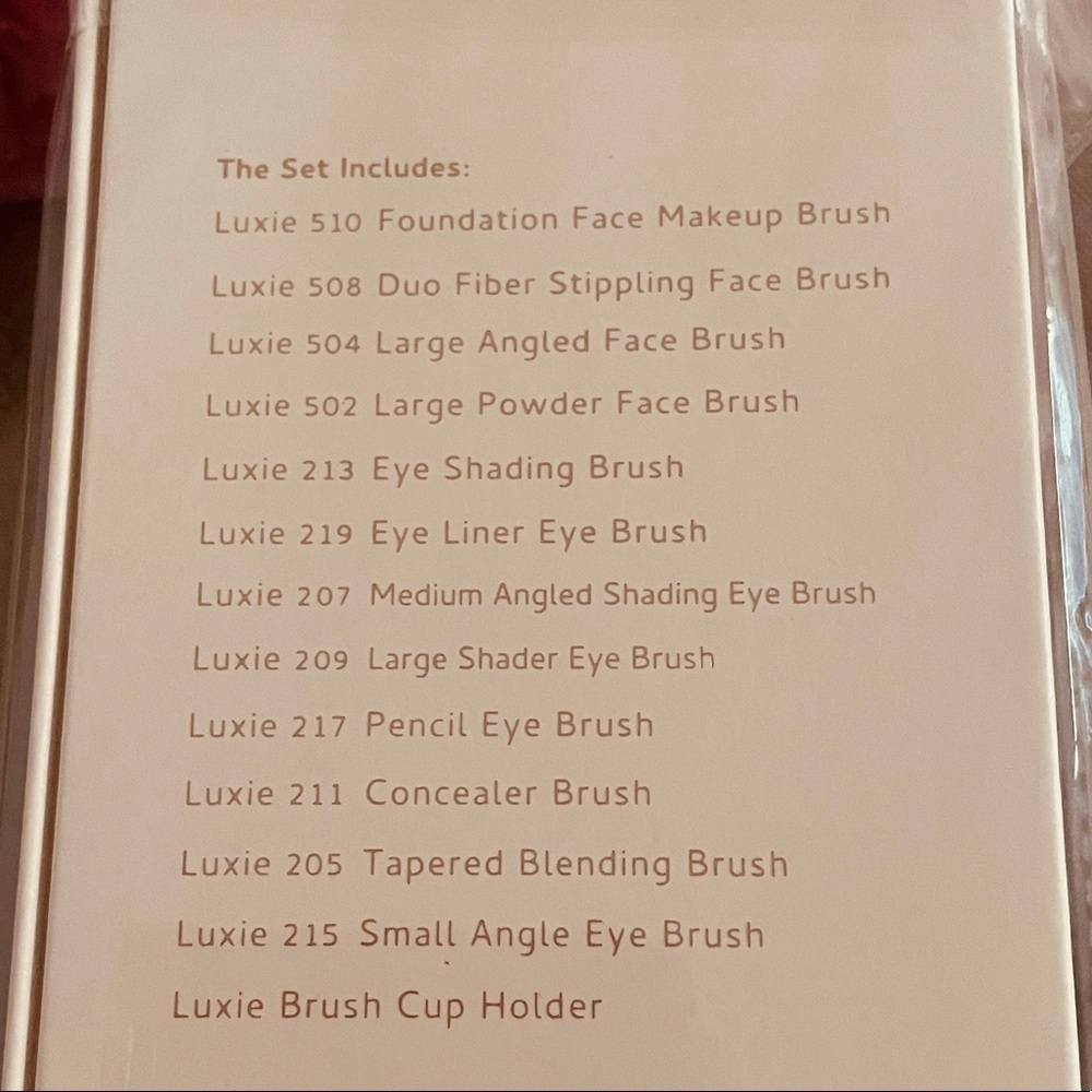 Luxie Signature Rose Gold 12-Piece Brush Set - New - Picture 10 of 10